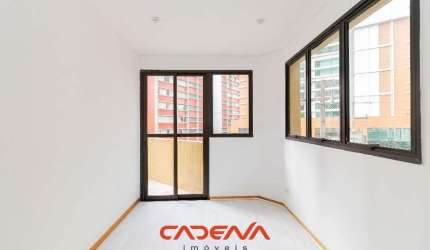 Conjunto comercial com 3 salas para aluguel no Água Verde