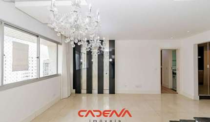 Apartamento com 4 quartos e 2 vagas para aluguel no Água Verde