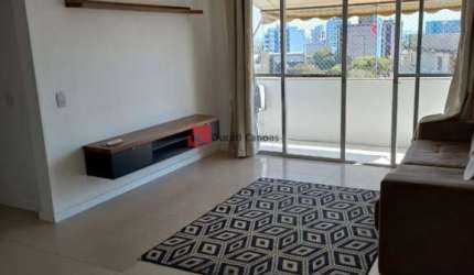 Apartamento com 144m² semimobiliado