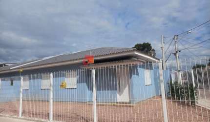 Casa térrea de esquina nova, 2 dormitórios com opção para  3