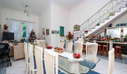 Casa com 4 dormitórios à venda, 616 m² por R$ 2.500.000,00 - Vila Mathias - Santos/SP
