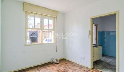Apartamento com 1 quarto à venda na Rua Engenheiro Fernando Mendes Ribeiro, 30, Santo Antônio, Porto Alegre, 36 m2 por R$ 150.000
