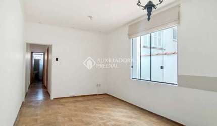 Apartamento com 2 quartos à venda na Benjamin Constant - De 1327 A 1721 - Lado Ímpar, 1617, São João, Porto Alegre, 66 m2 por R$ 260.000