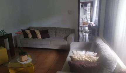3 CASAS EXCELENTES NUM SÓ TERRENO - PARQUE PERUCHE