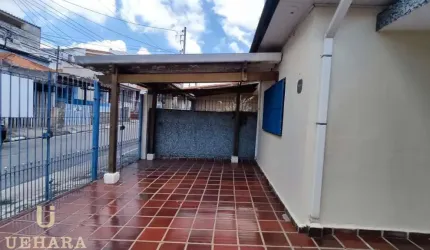Casa comercial e residencial em ótimo estado perto da Av. Imirim!