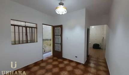 Casa térrea em ótimo estado próximo da Av. Dep Emilio Carlos!!