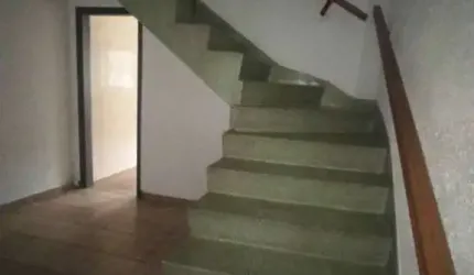 Sobrado em ótima localização na Santa Terezinha