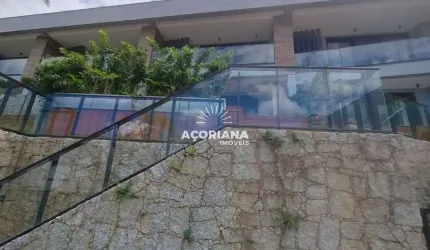 Casa 3 suítes na Lagoa da Conceição