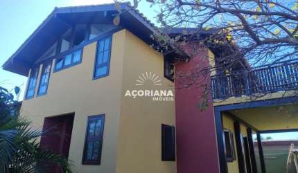 Casa Espaçosa próxima à Lagoa Pequena