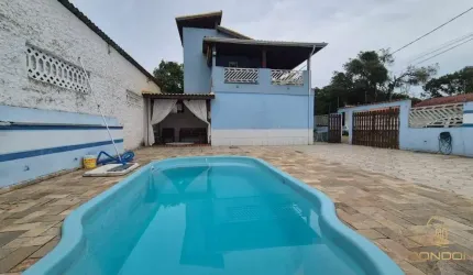 Sobrado à venda com 5 dormitórios sendo 1 suíte na Vila Rivera em Itanhaém