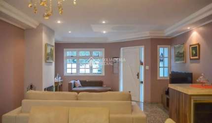 Casa com 3 quartos à venda na Rua Esther Maccagnan Mancuso, 90, Nova Petrópolis, São Bernardo do Campo, 264 m2 por R$ 930.000
