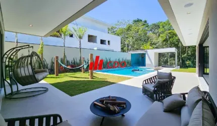 Excelente casa a venda na Riviera de São Lourenço modulo 16,com 7 suítes,4 salas,6 vagas,terreno de 995 m² área construída de 758 m² fino acabamento.