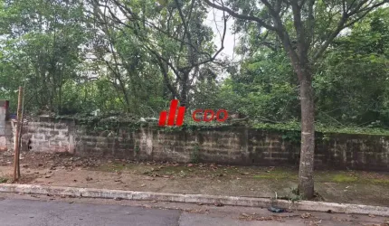 Horto do Ype Terreno a venda com 1.998,00 m², bom para condomínio vertical e horizontal, frente de 35.5 x 51= 1.998m² Zoneamento ZM estuda 50% permuta