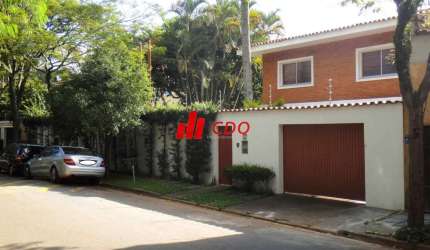 Imóvel sobrado no Jardim Morumbi: Casa com 4 Quartos, 2 Suítes, 3 Salas, 5 Banheiros, piscina,churrasqueira,canil,7 Vagas e 450m²AC terreno 900m²