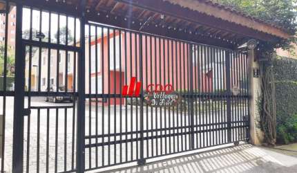 Sobrado a venda  no Horto do Ype, em condomínio: com 3 dormitórios sendo 1 suíte, 2 salas, 3 banheiros, útil de 110m² com 2 vagas
