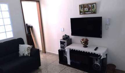 Apartamento tipo Kitnet próximo ao Metrô Santa Cecília, com varanda, área de serviço, elevador, cozinha com armários, pé direito alto