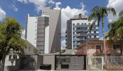 Cobertura com 3 suites e 4 vagas de garagem