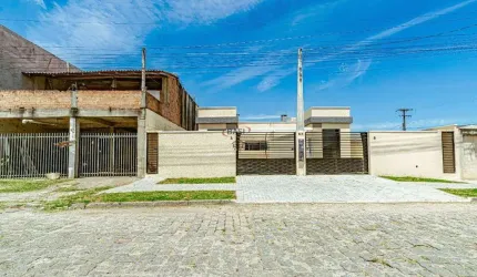 Linda Casa a Venda no Jardim Ipe, Sao Jose dos Pinhais!