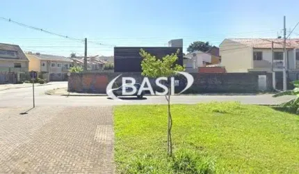 Terreno Comercial de Esquina a Venda em Curitiba
