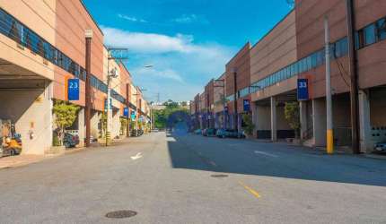 Galpão em Condomínio para Alugar às Margens da Rodovia Anhanguera - R$ 32/m² - 4.050 m² - São Paulo/SP