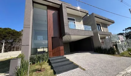 Sobrado alto padrão em condomino a venda em São José dos Pinhais.