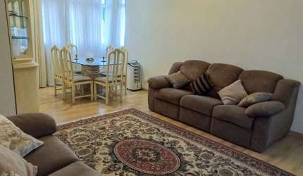 Aconchegante apartamento de 2 dorms à venda no Boqueirão em Santos – SP