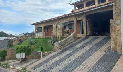Casa em condomínio fechado com 4 quartos para alugar na Rua Tomi Saburo Yamamoto, Jardim das Cerejeiras, Arujá, 700 m2 por R$ 11.000