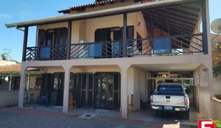 Casa com 3 quartos à venda na Rua Rio Azul, Princesa do Mar, Itapoá por R$ 650.000