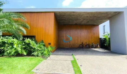 Casa Térrea Condomínio Sun Lake Diferenciada Com 3 suítes Salas Integradas Piscina Aquecida Completa de Planejados Energia Fotovoltaica 4 vagas