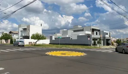 Ótimo lote á venda de esquina 202,62m²