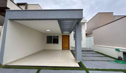 Casa em Condominio sendo 3 dormitórios com 1 suite