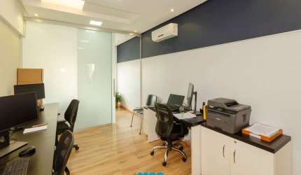 Centro Profissional El Greco Sala Comercial Duplex no Bairro Petrópolis