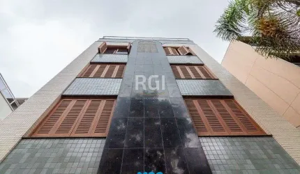 Cobertura para Venda - 248.34m², 3 dormitórios, sendo 1 suites, 3 vagas - Petróp