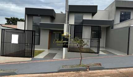 Casa à venda 3 quartos sendo um deles suíte no Jardim São Paulo 1 zona norte de Londrina, PR