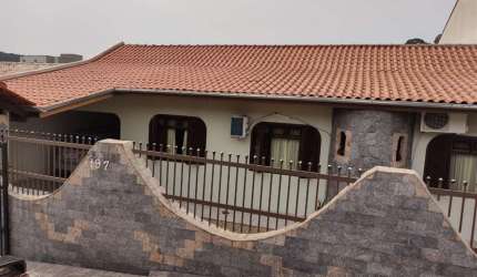Casa com 3 quartos à venda no Fortaleza, Blumenau , 178 m2 por R$ 950.000