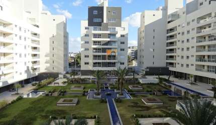 Apartamento de 158 m² com 4 Quartos, 3 Suítes e 3 Vagas à Venda no bairro Água Verde