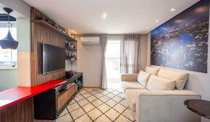 Encante-se por este apartamento com 3 quartos, incluindo 2 suítes, à Venda por R$ 1.050.000