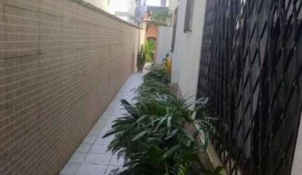 Casa em Santos bairro Boqueirão