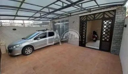 Casa com 3 dorms, Encruzilhada, Santos - R$ 945 mil, Cod: 4468