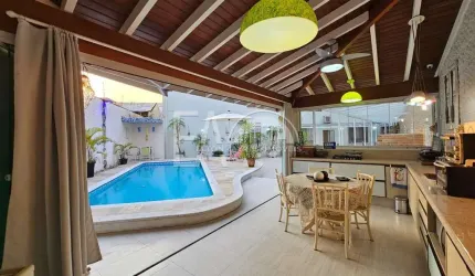 Casa com 3 Suítes e Piscina à venda na Aparecida - Santos/SP