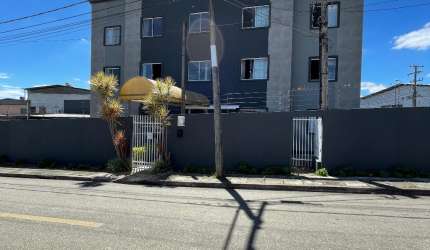 Apartamento Em Pinhais com 62 metros quadrados