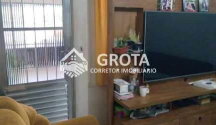 Sobrado Frontal no Conjunto Residencial Prestes Maia - 120m2 - 3 Dormitorios - 1 Vaga