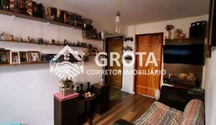 Apartamento no Edificio Turmalina - Parada Inglesa: Espaco e Conforto em 75 metros