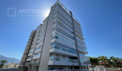 APARTAMENTO FINAMENTE DECORADO COMSUÍTE E VISTA AO MAR