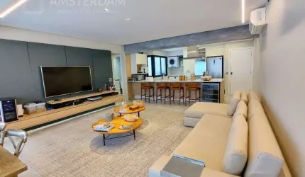 Apartamento reformado e decorado à venda na Riviera de São Lourenço Módulo 6