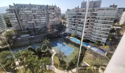 Apartamento à venda na Riviera de São Lourenço módulo 8 com clube compartilhado