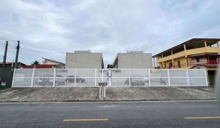 LOCAÇÃO ANUAL - APARTAMENTO NO MAITINGA 2 QUARTOS COM SUITE E VAGA DE GARAGEM MOBILIADO.