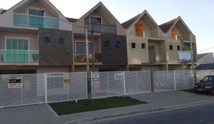 Casa com 3 quartos à venda na Rua Antônio Ribeiro dos Santos, Iguaçu, Araucária por R$ 930.000