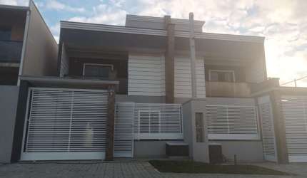 Casa com 3 quartos à venda na BERNARDINO LEMOS, 193, Costeira, Araucária, 153 m2 por R$ 900.000