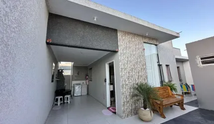 Casa com 2 quartos à venda na Rua Piquiri, 619, Iguaçu, Araucária, 57 m2 por R$ 480.000